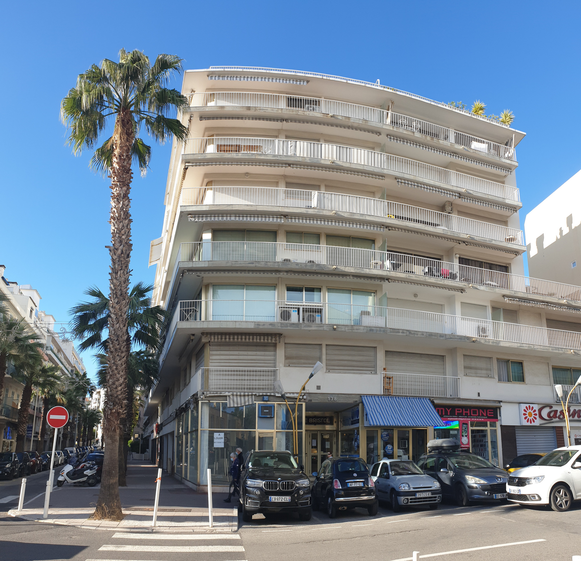 location JUAN LES PINS 2 PIECES 56.79 m² CAIS COTE D'AZUR