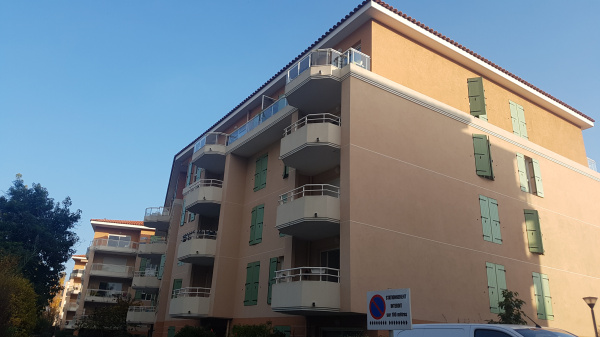 Offres de location Garage Antibes 06600